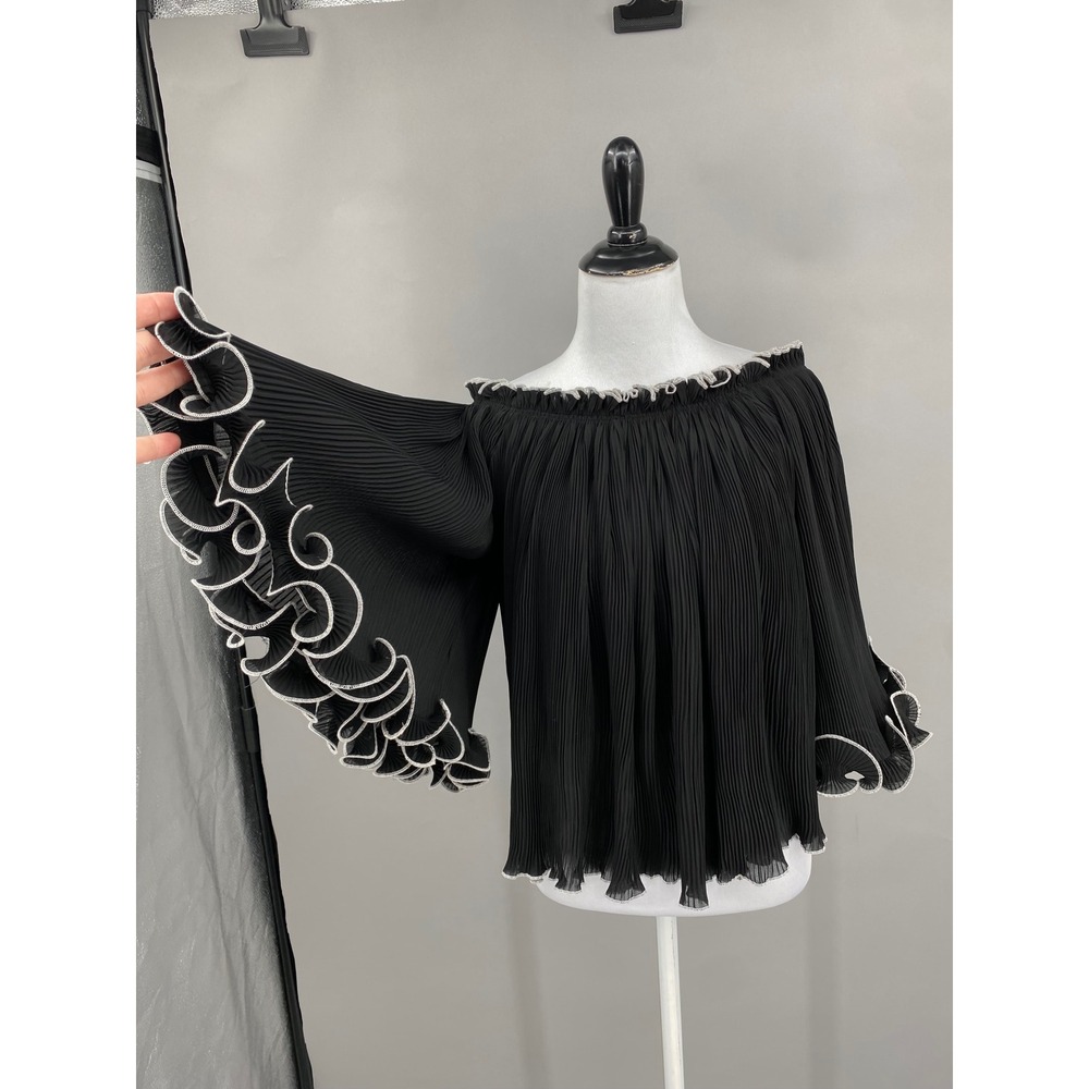 JJ's Fairyland Pleated Off Shoulder Ruffle Sleeve Top Womens Medium Black Flirty